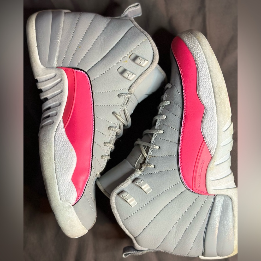 AIR JORDAN RETRO 12 GS “RACER PINK” - WOMEN 8 / YOUTH 6.5 - only wore ONCE!!*